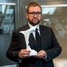 Dyrektor MPW Jan Ołdakowski prezentuje projekt statuetki nagrody Jana Rodowicza „Anody”  
