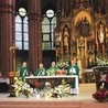 Eucharystii w gliwickiej katedrze w Dniu Papieskim przewodniczył bp Jan Kopiec