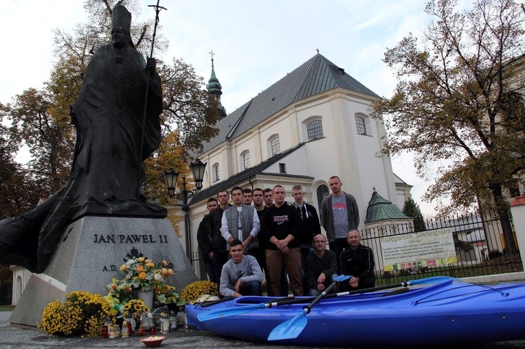 Spływ kajakowy po Bzurze