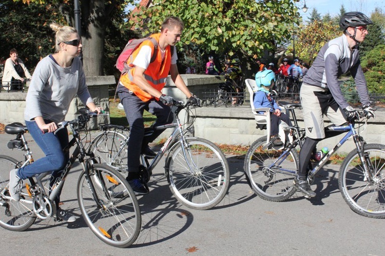 Różańcowa pętla rowerowa w Pisarzowicach