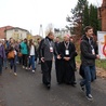 W "Marszu dla Jezusa" ulicami Żyrardowa razem z wolontariuszami szedł bp Andrzej F. Dziuba