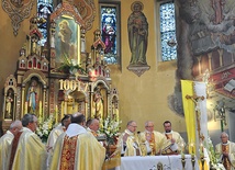  Jubileusz rozpoczął się Eucharystią