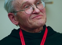 O. prof. Stanisław Celestyn Napiórkowski OFMConv Teolog – mariolog, dogmatyk,  ekumenista, profesor KUL, franciszkanin. Był kierownikiem Katedry Mariologii na KUL, długoletnim członkiem Komisji Episkopatu Polski ds. Ekumenizmu, międzynarodowej Komisji ds. Dialogu między Kościołem katolickim a Światową Federacją Luterańską, członkiem komisji katolicko-luterańskiej w Polsce.  Autor wielu publikacji naukowych  i książek, wśród których najważniejszym dziełem jest „Solus Christus”. 30 października o. prof. N...