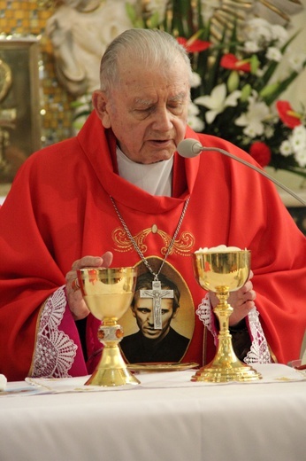 Wprowadzenie relikwii bł. ks. Jerzego Popiełuszki