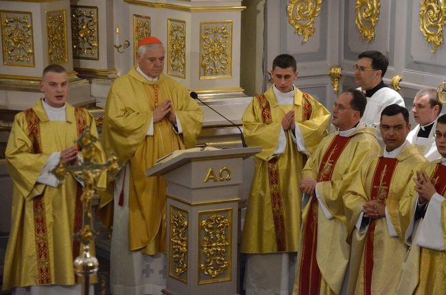 Zaczęło się świętowanie