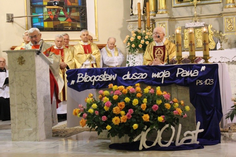 Edyta Geppert na jubileuszu ks. Józefa Strączka