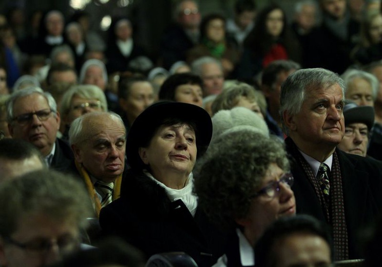 Msza św z udziałem abp Celestino Migliore