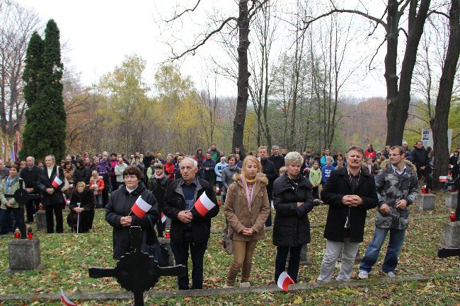 Cmentarz w Łowczówku