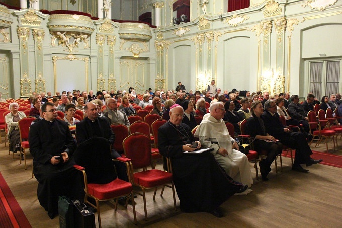 Konferencja o Janie Pawle II