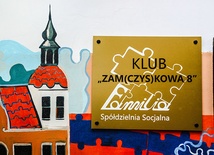  Logo spółdzielni to nie tylko symbol elementów składających się w całość – aktywizowani zawodowo artyści chcą sprzedawać puzzle z rysunkami panoramy miasta 