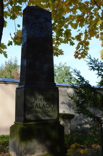 Cmentarz nałęczowski