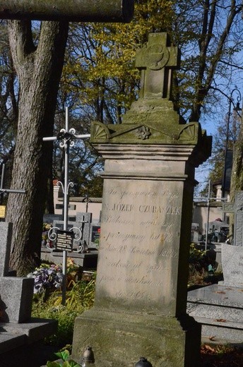 Cmentarz nałęczowski