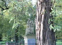 Lapidarium rzeźby nagrobnej we Wschowie