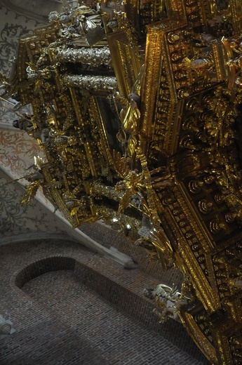 Odnowiony ołtarz w kościel Bożego Ciała