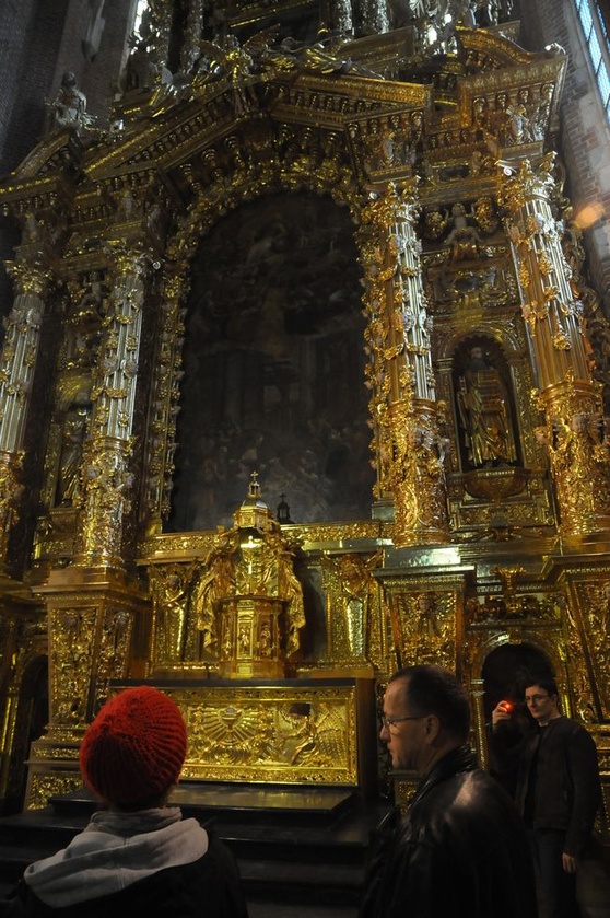 Odnowiony ołtarz w kościel Bożego Ciała