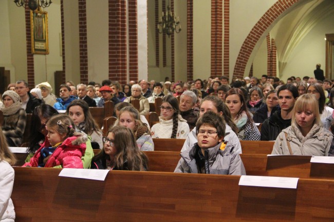 Korowód świętych "Holy Wins" odbył się po raz pierwszy...