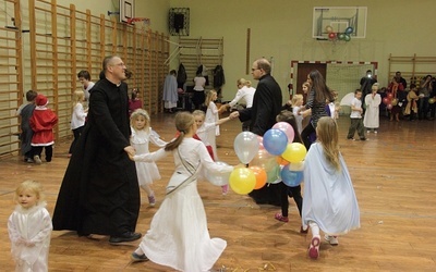 Bal Wszystkich Świętych u Andrzeja Boboli