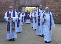 Zaduszki w byłym KL Auschwitz