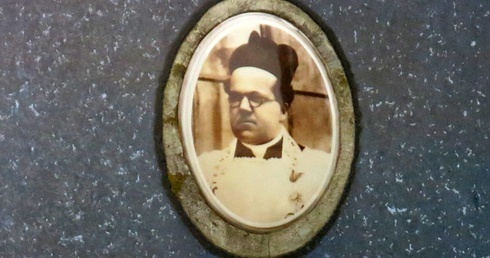 Koncelebrują w niebie