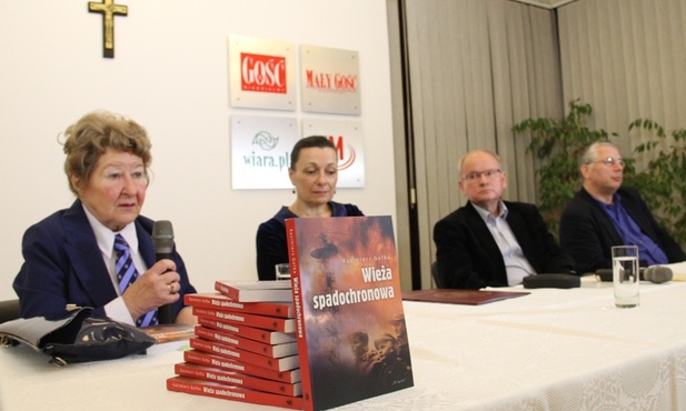 Książka, co nie pasuje do koncepcji