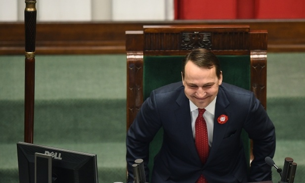 Sikorski problemu nie widzi