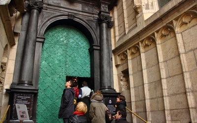 Odnawiał drzwi do katedry wawelskiej