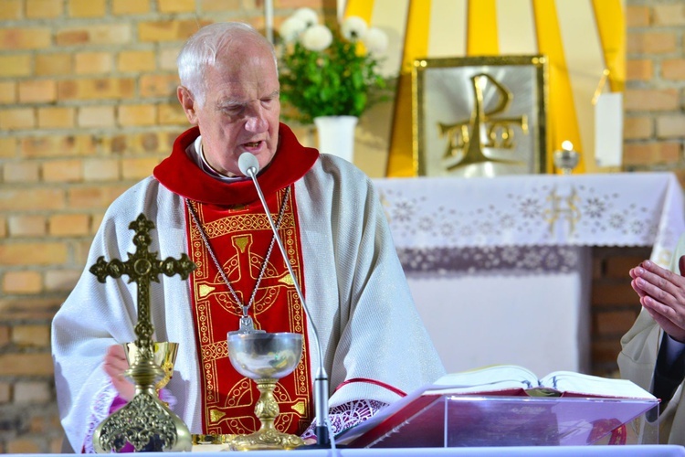 Poświęcenie witraża w Świebodzicach