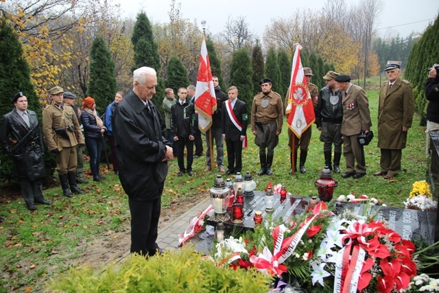 Grób partyzantów "Bartka" w Mazańcowicach