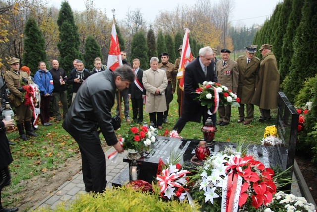 Grób partyzantów "Bartka" w Mazańcowicach