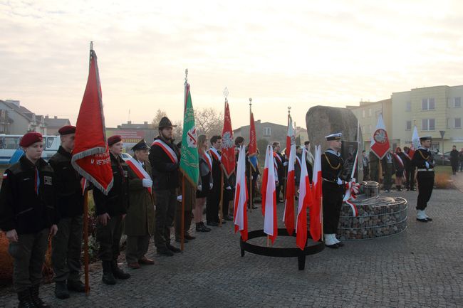 Odsłonięcie Pomnika Żołnierzy AK w Rumi.