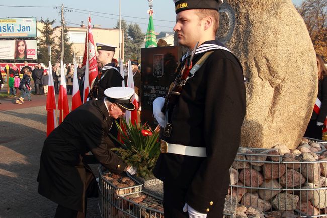 Odsłonięcie Pomnika Żołnierzy AK w Rumi.