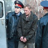  Kola, w tej roli znakomity Aleksiej Sieriebriakow, staje się ofiarą bezwzględnej władzy