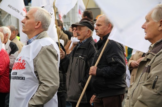 Emeryci górniczy protestowali