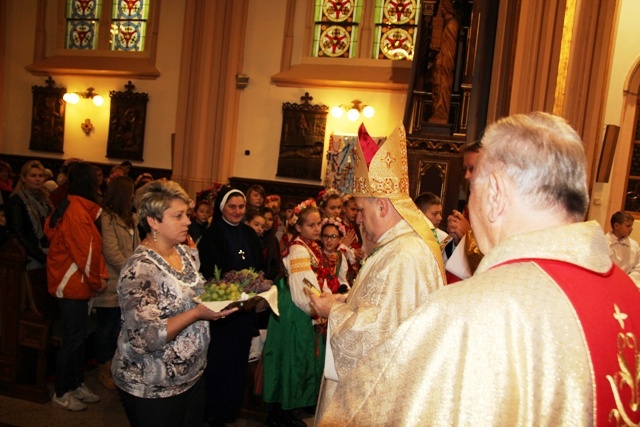 Stulecie szkoły św. Bilczewskiego w Wilamowicach