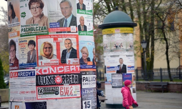 Póki co, plakaty wyborcze w wielu miejscach jeszcze nie znikną