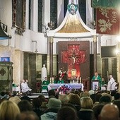  – Świat uwierzy, gdy zobaczy świadectwo zdecydowane, radykalne, aż do śmierci męczeńskiej – mówił członkom zrzeszeń katolickich metropolita warszawski 