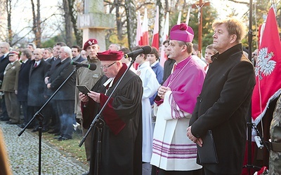  Bielska uroczystość 11 listopada na cmentarzu wojskowym