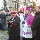  Bielska uroczystość 11 listopada na cmentarzu wojskowym