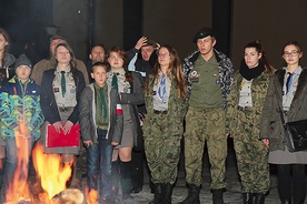  Wieczór z piosenką patriotyczną, wojskową i harcerską w Lubsku