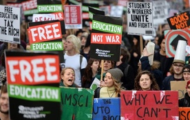 Protest studentów przeciwko opłatom za studia
