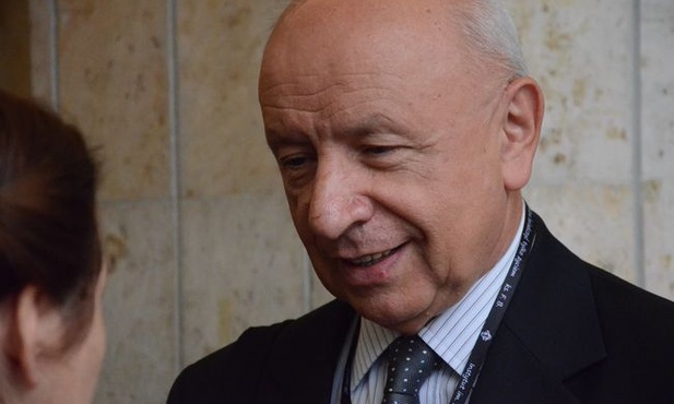 Prof. Bogdan Chazan