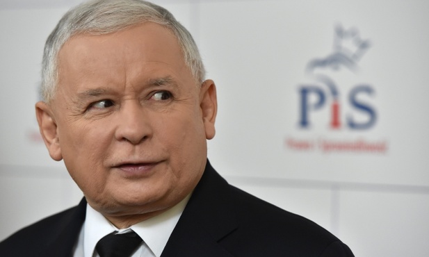 Kaczyński: Władza musi słuchać i służyć