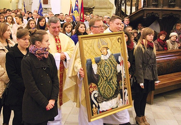 Obraz św. Stanisława – dar dla hierarchy od duchowieństwa diecezji tarnowskiej