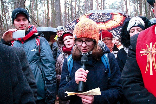  – Do niedawna nie interesowałam się jej historią – mówi w świadectwie składanym na szlaku męczeństwa nastolatka Karolina. – Kiedy mam do podjęcia jakieś decyzje, dziś zawsze zastanawiam się, co na moim miejscu zrobiłaby ona – dodaje 