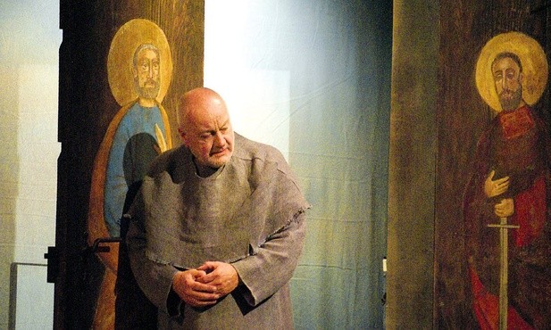 Aktorzy w spektaklu „Żywioły” zagrali Wodę, Ziemię, Powietrze i Ogień