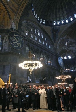 Papież w Hagia Sophia