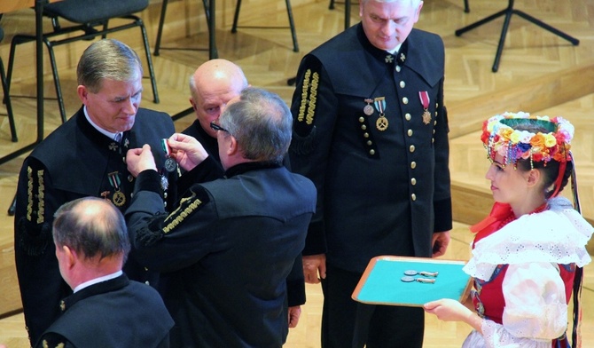 Nie dochodźmy swoich racji szpadami