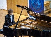 W październiku przed lubelską publicznością wsytąpił pianista Lukas Geniusas