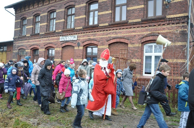 Św. Mikołaj na drezynie!