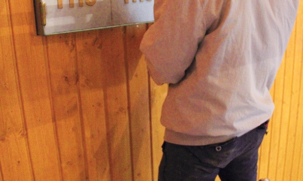 Kaplica z każdym dniem pięknieje. Adresy i telefony, pod które możemy kierować osoby bezdomne, można znaleźć na naszej stronie internetowej: zgg.gosc.pl